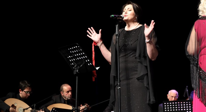 Büyükşehir Kadınlar Korosu ruhlara dokundu