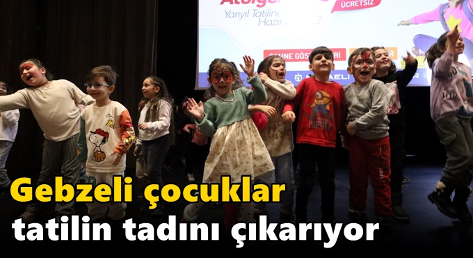 Çocuklar tatilin tadını çıkarıyor