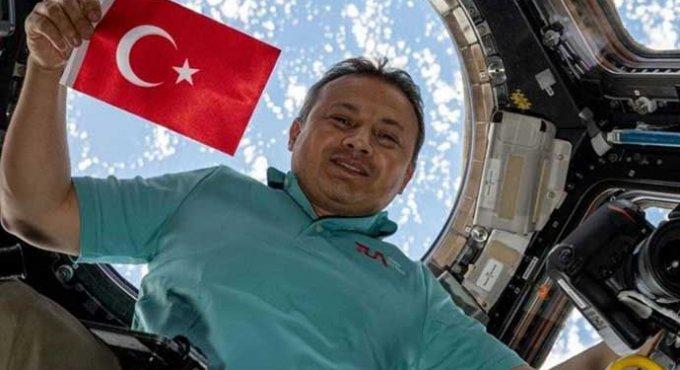 İlk Türk astronot Alper Gezeravcı geri dönüyor!