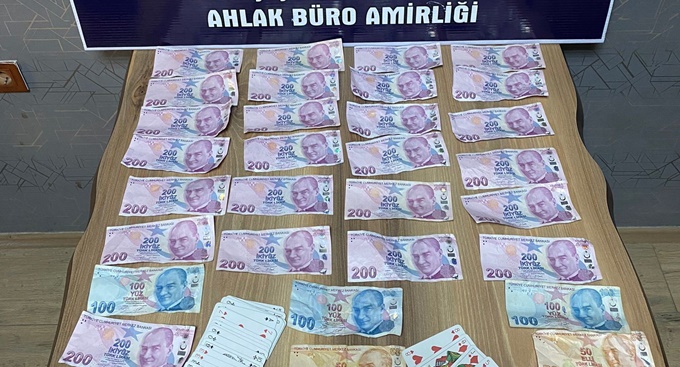 Kocaeli'de kumar baskını!