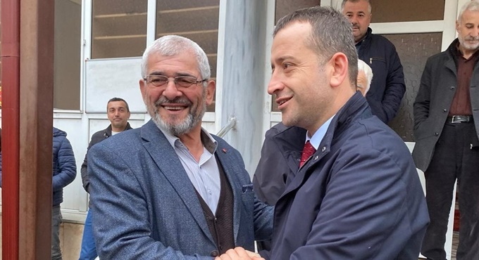 Başkan Tutuş'a Yeşilova'da sevgi seli