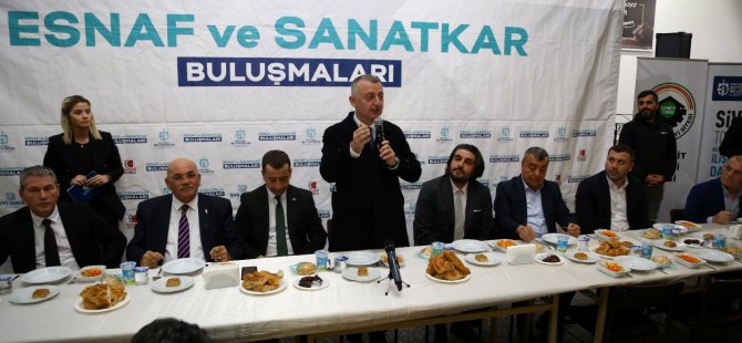 Başkan Büyükakın sanayi esnafıyla iftar yaptı