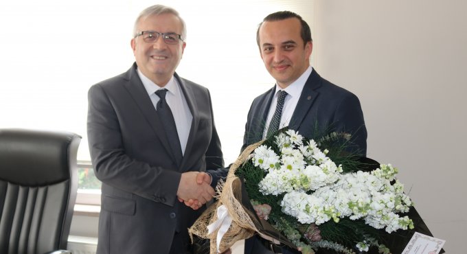 Kocaeli İl Ambulans Servisi Başhekimliğine Doç. Dr. Onur Karakayalı Atandı