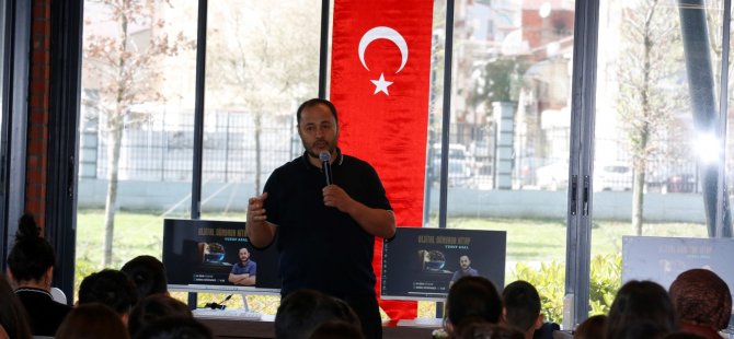 Derince Kütüphanesi’nin ilk konuğu Asal oldu