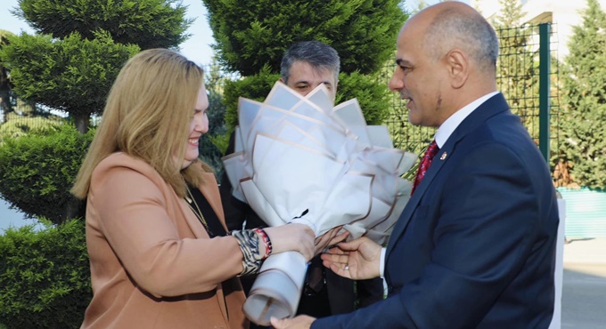 Başkan Söğüt’e çiçekli karşılama