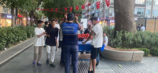Büyükşehir Zabıtası Cumhuriyet Bulvarı’nda göz açtırmıyor