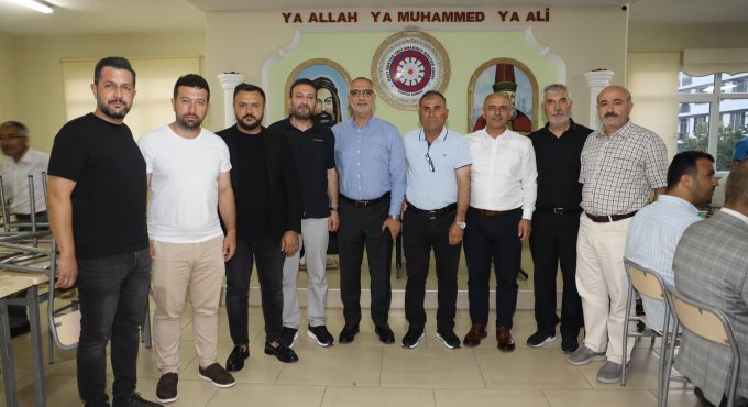 Başkan Söğüt, canlarla lokmalarını paylaştı