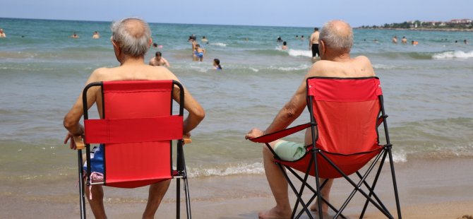 Büyükşehir, huzurevi sakinlerini denizle buluşturdu