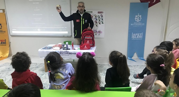 Okullarda afet farkındalık eğitimi