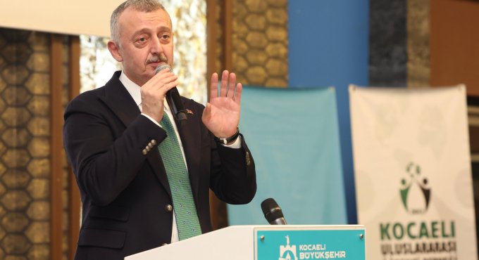 Başkan Büyükakın "Yarının güzel dünyasını siz inşa edeceksiniz"