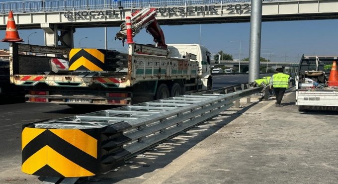 Büyükşehir’den 65 bin metre oto korkuluk