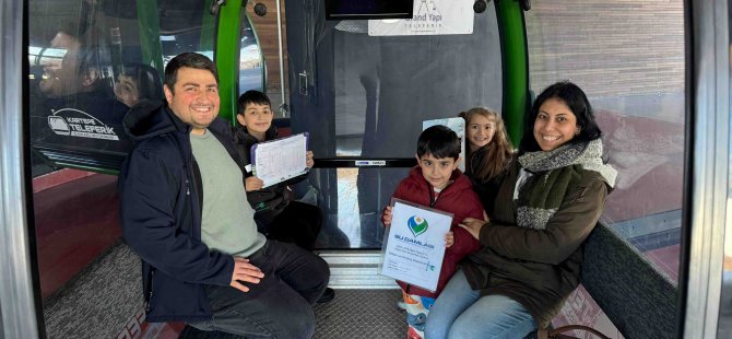 Kartepe Teleferiği’nde tatil yoğunluğu