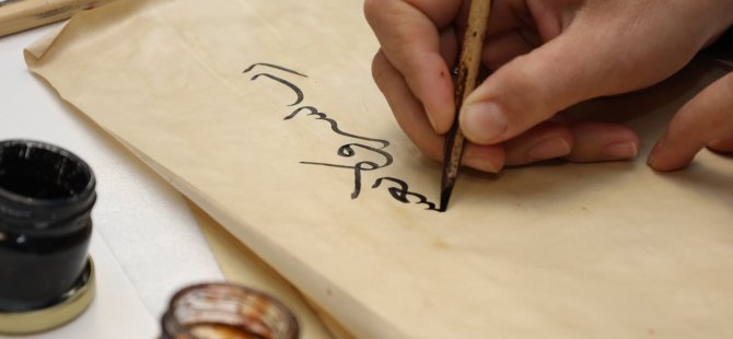 Hüsn-i Hat ile kalemin dilini konuşturuyorlar