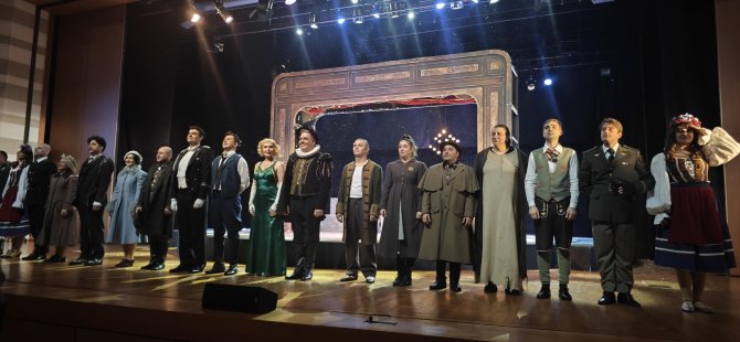 İstanbul’da Kocaeli Şehir Tiyatroları rüzgârı esti