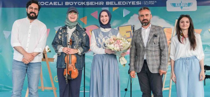 Çocukların neşesi Milli İrade Meydanı’nı sardı