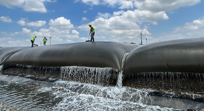 Büyükşehir’in Dip Çamuru Projesi’nde 2. Etap hızla ilerliyor