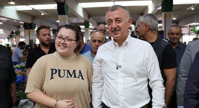 Perşembe Pazarı'nda Büyükakın'a yoğun ilgi