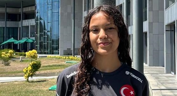 Körfezli Medine Ravza U15 Kız Millî Takımında