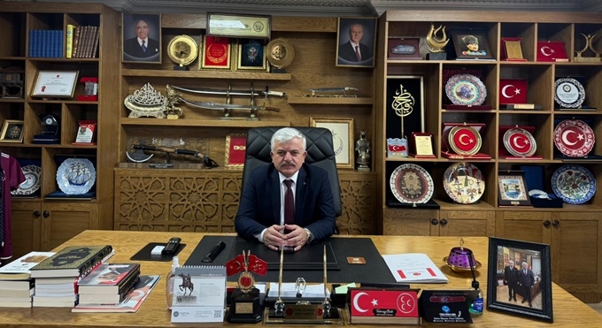 Tuncay Batı’dan Ağıralioğlu’na sert tepki: Haddini aştın