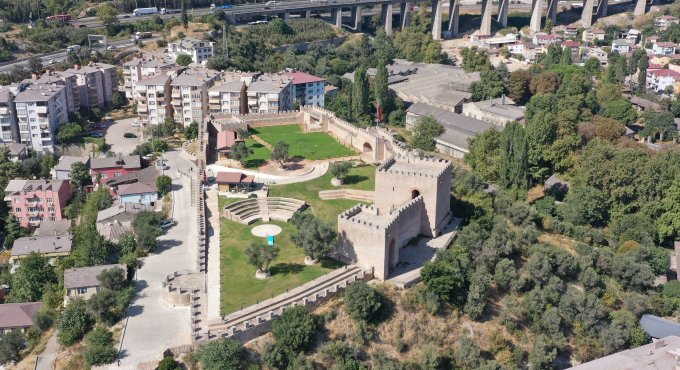 Hereke Kalesi’ne hayran kaldılar