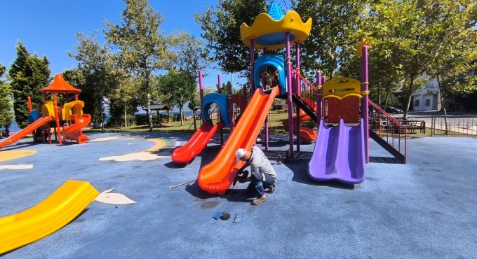 Büyükşehir’den çocuklara güvenli oyun alanları