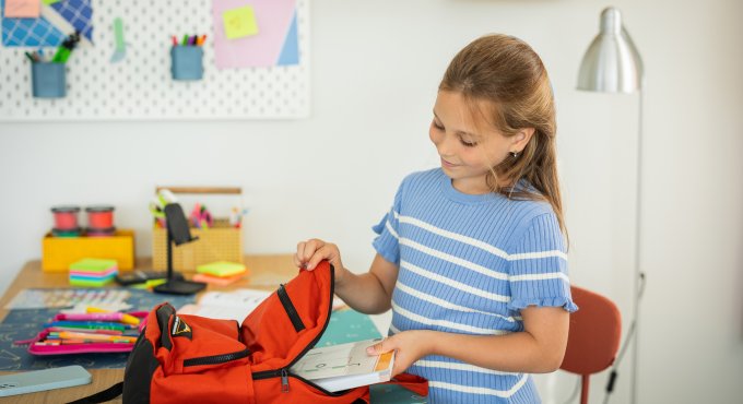 Okul Çantası Seçimine Dikkat! Çocuğunuzun Omurga Sağlığı Risk Altında Olabilir