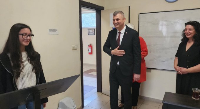 GÖLCÜK BELEDİYESİ KONSERVATUVARI'NDA SINAV HEYECANI