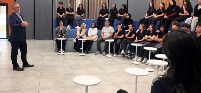 Kütüphane buluşmalarında tarihe yolculuk