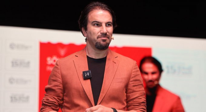 Yabancı: Bırak bazı insanlar seni sevmesin