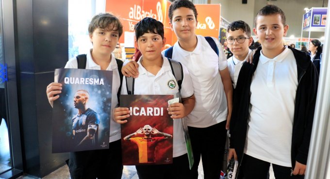 Ezeli rekabet Kitap Fuarı’na taşındı