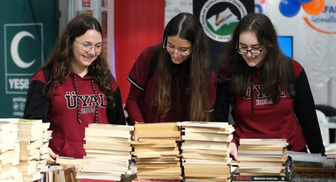 Kocaeli Kitap Fuarı okutuyor ve öğretiyor; Okuyan ve okutan kent Kocaeli