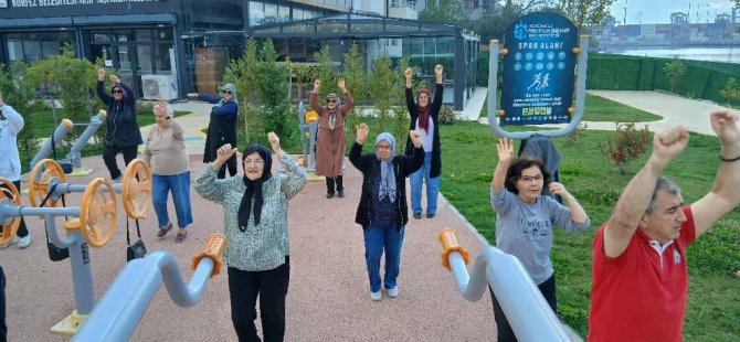 Körfez'de 60+ Kulübü’nde Sağlıklı Yaşam Eğitimi