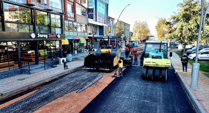 Körfez’de hafta sonu asfalt mesaisi