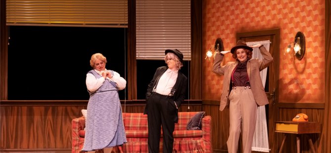 Adanalılar, “Üç Jokerli Konken’i” keyifle izledi