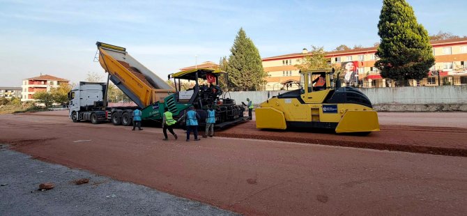 Büyükşehir, Kartepe Çepni Caddesi’ni yeniliyor