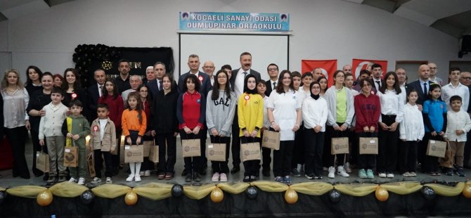 Gölcük’te Öğretmenler Günü Törenle Kutlandı