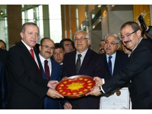 Forslu Hediyeye ’Fenerbahçeli’ Espri