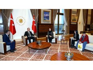 Erdoğan, Özgecan’ın Ailesini Kabul Etti