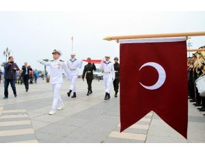 Atatürk’ü Temsil Eden Bayrak Karaya Çıkarıldı