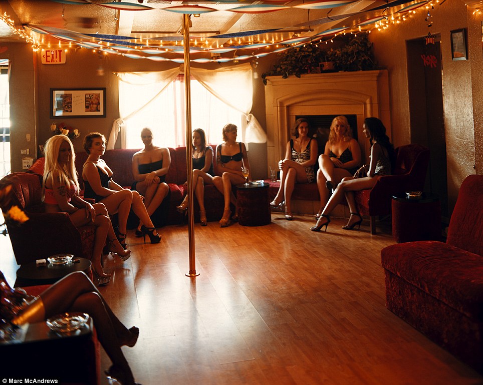 Araplar İstanbul Genelevini Almak İçin Harekete Geçti