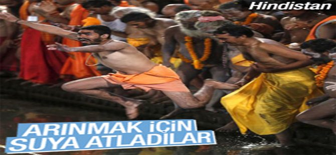 Arınmak İçin Suya Atladılar!