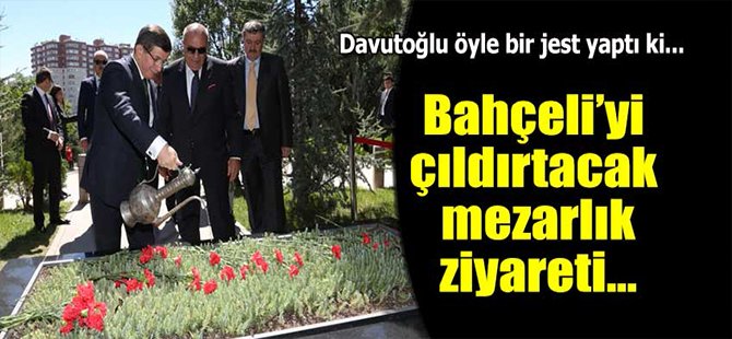 Bahçeli'yi Çıldırtacak Mezar Ziyareti!