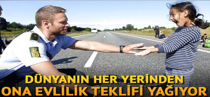 Polis memuruna dünyadan evlilik teklifi yağıyor