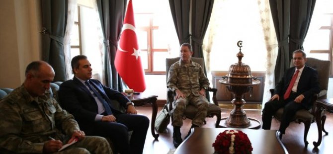 Genelkurmay Başkanı Akar ve MİT Müsteşarı Fidan Kilis'te