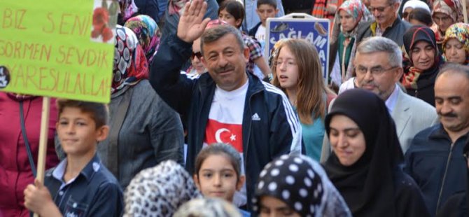 DARICA'DA PEYGAMBER SEVGİSİ SOKAKLARA SIĞMADI