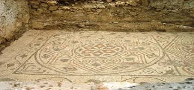 Antik Mozaiği Satmaya Çalışırken Yakalandılar