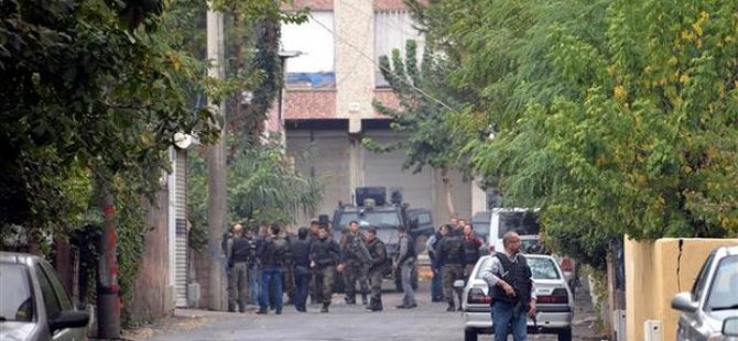 Sakallarına Bira Sürmüşler