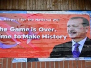 İncirlik'e İngilizce "Oyun bitti" afişi asıldı