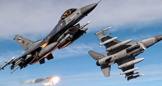 Türk Jetleri PKK Kamplarını Bombaladı
