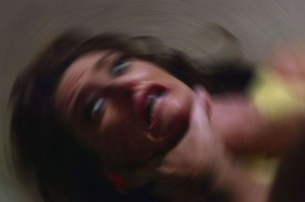 Eşini Boğarak Öldürdü